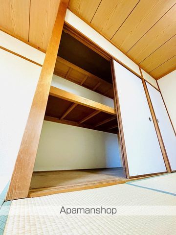 ミティオ森小路の内装写真