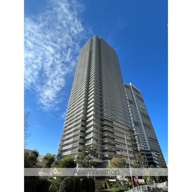 Ｗ　Ｃｏｍｆｏｒｔ　Ｔｏｗｅｒｓ　ＷＥＳＴ[2LDK/85.35m2]の外観1