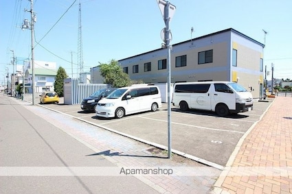 メゾン丸恵[3LDK/62.95m2]の駐車場