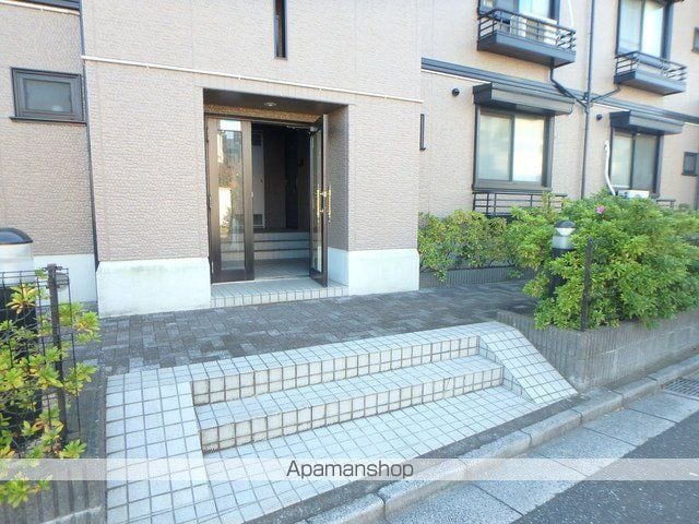 エクセルグランデの玄関写真