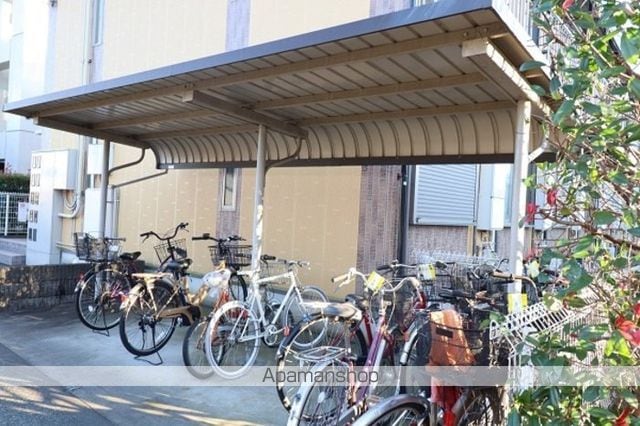 detached 東京都東久留米市新川町１丁目2-11

地図を見る