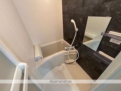 ＡＫｒｙｓｔａｌ[1K/18.82m2]のバス