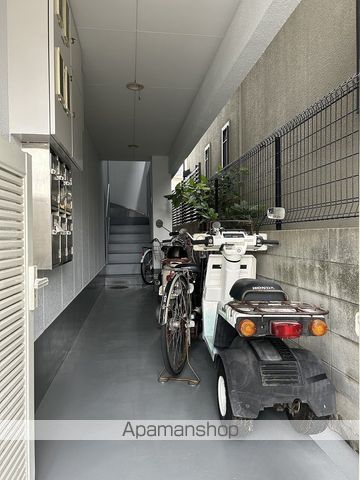 レジデンスクボタの玄関写真