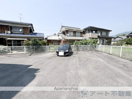 スクウェアガーデン東野[3DK/56.85m2]の駐車場