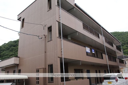 グランドール　オミヤ[3LDK/64.02m2]の外観4