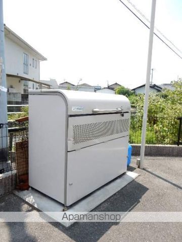 岡山市南区 2階建 築16年の外観写真