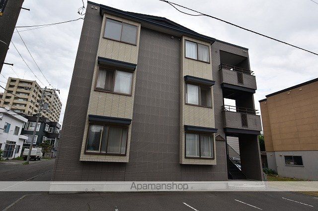 サンハイツ札幌オリオンの玄関写真