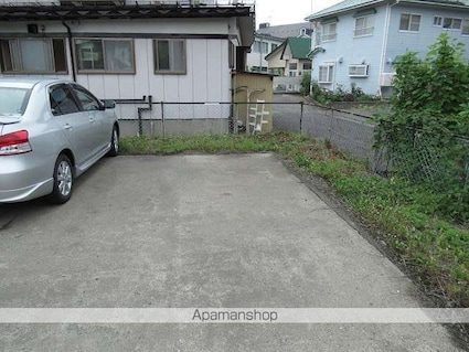 グリーンヒル２１[1K/25.92m2]の駐車場1