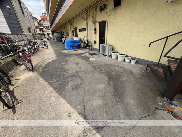 上田マンションの玄関写真