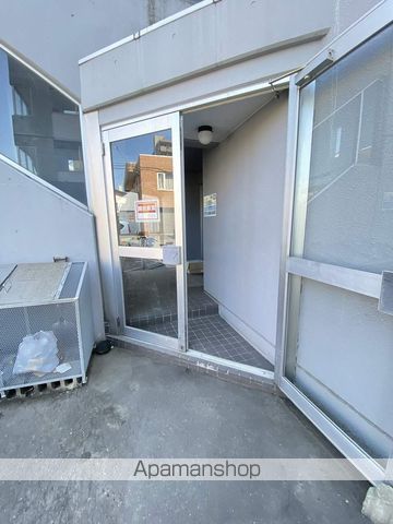 STUDIO 7の玄関写真