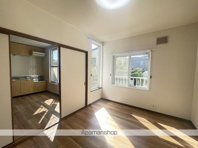 ヴィラローゼ稲穂の内装写真