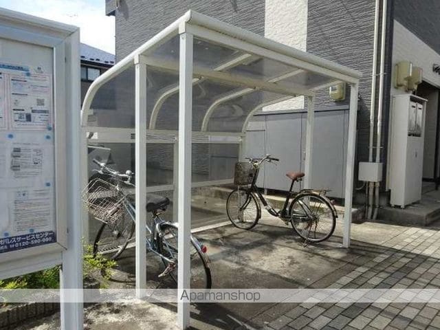 レオパレストレニアのその他写真