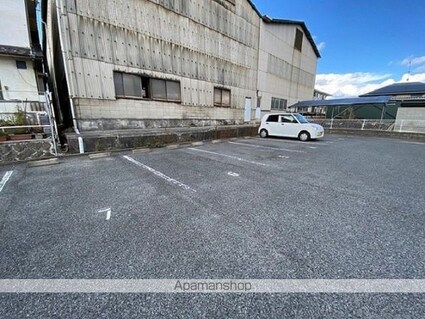 レオパレスエスポアール２番館[1K/26.49m2]の駐車場