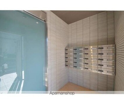 リヴェール[1K/26.74m2]のエントランス1