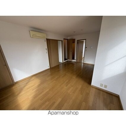 ＴフラットＢ[2LDK/55.66m2]のリビング・居間2