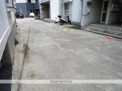 徳島県徳島市春日１丁目[3DK/49.63m2]の駐車場
