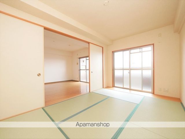 コレンテの内装写真