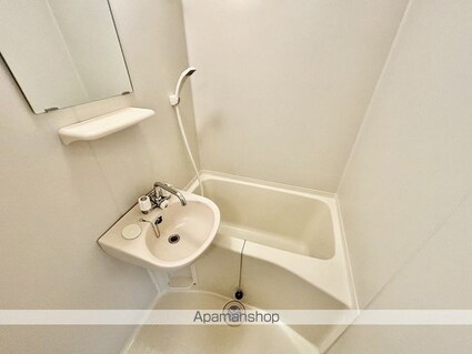 レオパレスサントラップヨコウチ[1K/20.28m2]のバス2