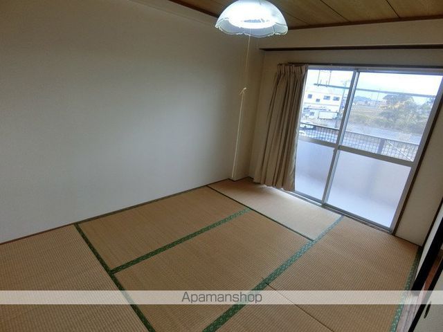 山之尻マンションの内装写真