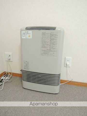 レオパレスメゾン 山 鼻の内装写真