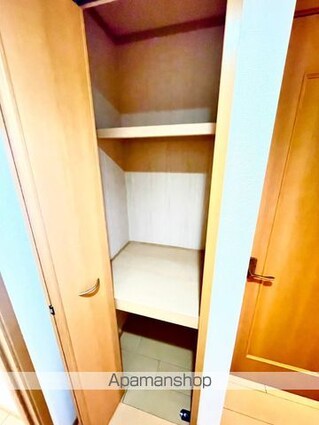 和歌山県和歌山市紀三井寺[3LDK/70.57m2]の収納