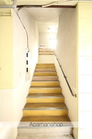 ラヴェール西川口の玄関写真