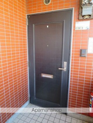 ステータスヒル甲府六番館[3LDK/63.07m2]のエントランス1