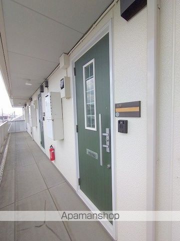 メゾンドシャルポンティエVIIの玄関写真