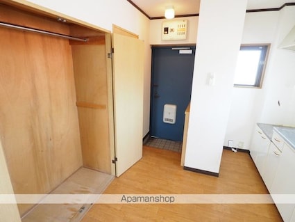 ステージ城西[2DK/39.96m2]の玄関