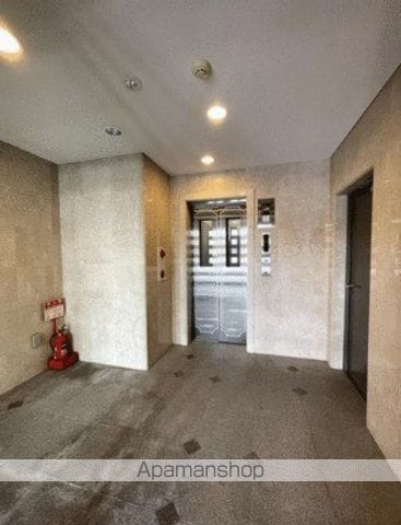 セレブ南砂の玄関写真