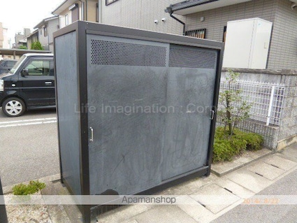 ラルジュ[2LDK/58.53m2]の共用部3