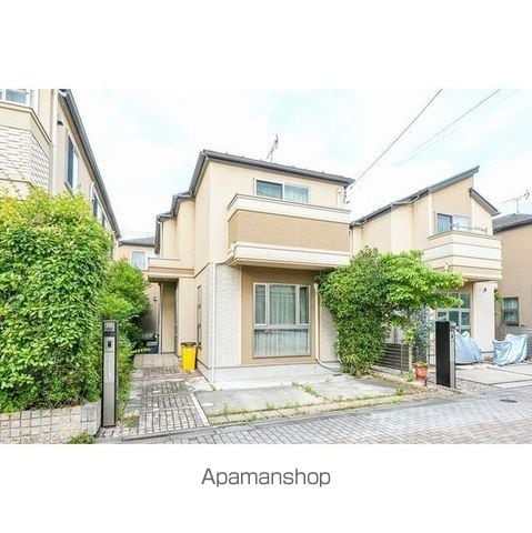 世田谷区 2階建 築14年の外観写真