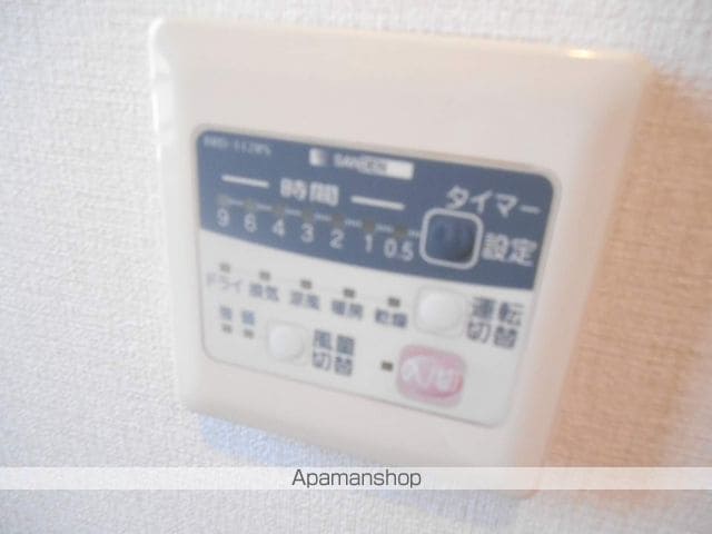 MODENAの内装写真