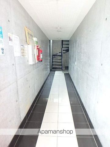 プレシャス15番館の玄関写真