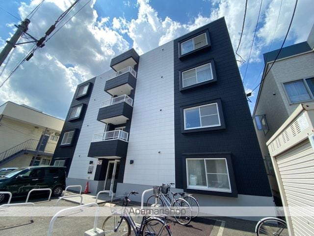 CORE24Bの外観写真