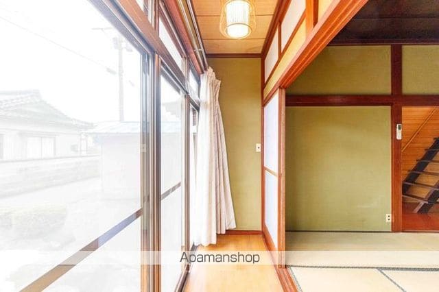 あいの風とやま鉄道 小杉駅 徒歩6分 2階建 築52年の内装写真