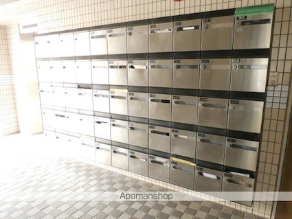 ウィング横浜[1R/21.28m2]の共用部1