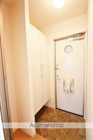 レセンテ林の内装写真