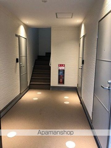 GRANDTIC 東雲本町IIの玄関写真
