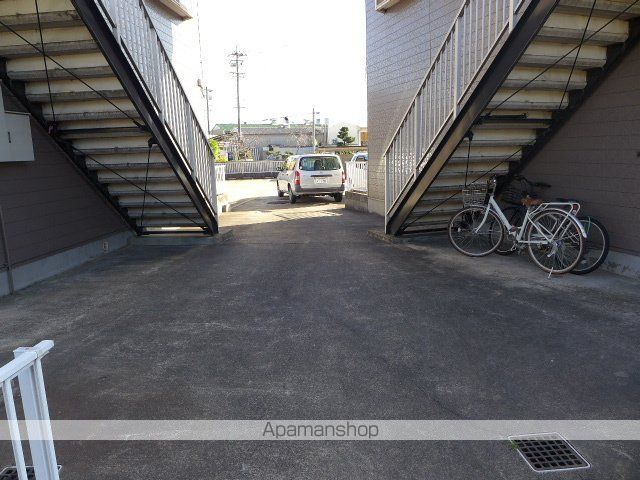 ドミール塩浜 A棟の玄関写真