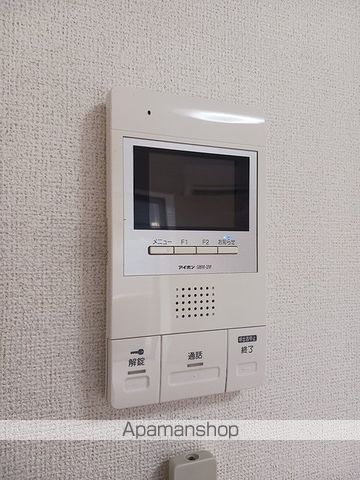 ジョビアル コートの内装写真
