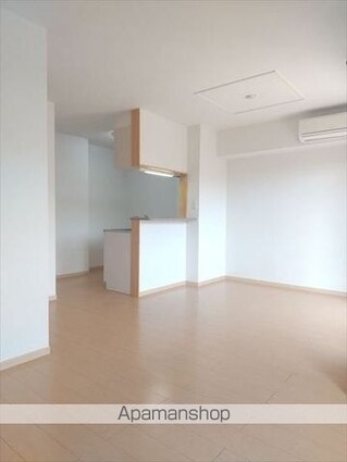和歌山県和歌山市井辺[1LDK/46.85m2]のリビング・居間
