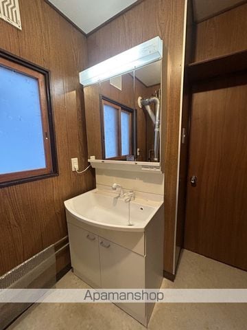 札幌市南北線 澄川駅 徒歩15分 2階建 築52年の内装写真