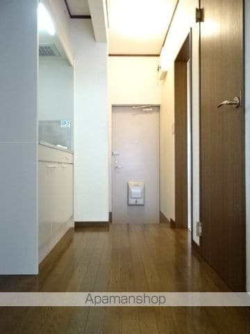 イーグルハイツの玄関写真