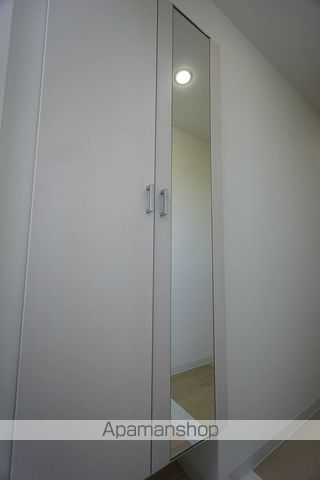 リアレクト白壁の内装写真
