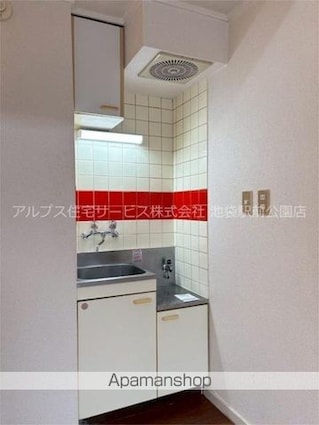マリンコーポ新井薬師[1R/12.72m2]のキッチン