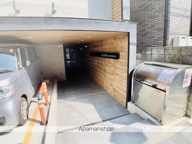 LEGALAND中野坂上の玄関写真