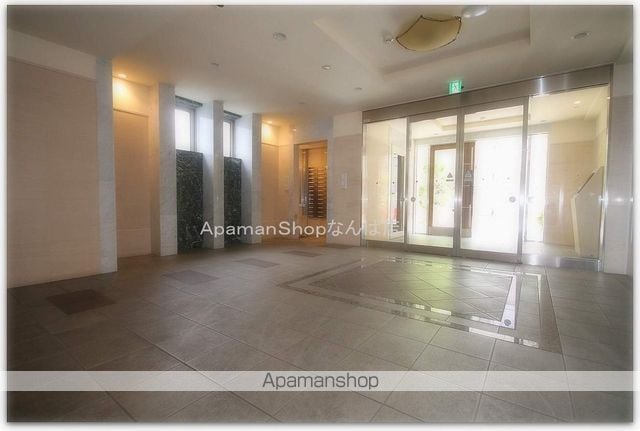 プレサンス谷町アルファの玄関写真