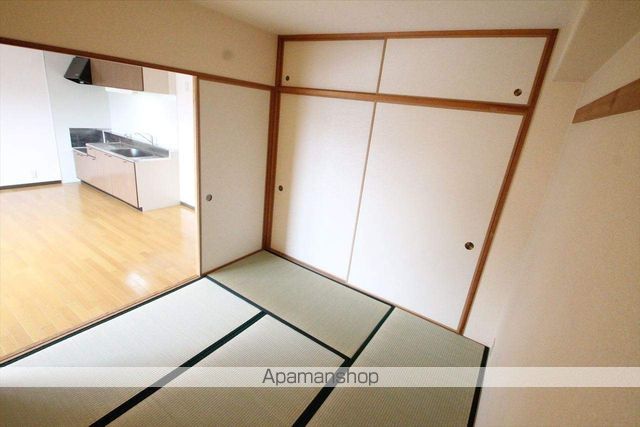 ラフィーネ江坂の内装写真