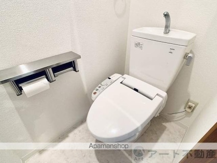 愛媛県東温市牛渕[1R/28.8m2]のトイレ